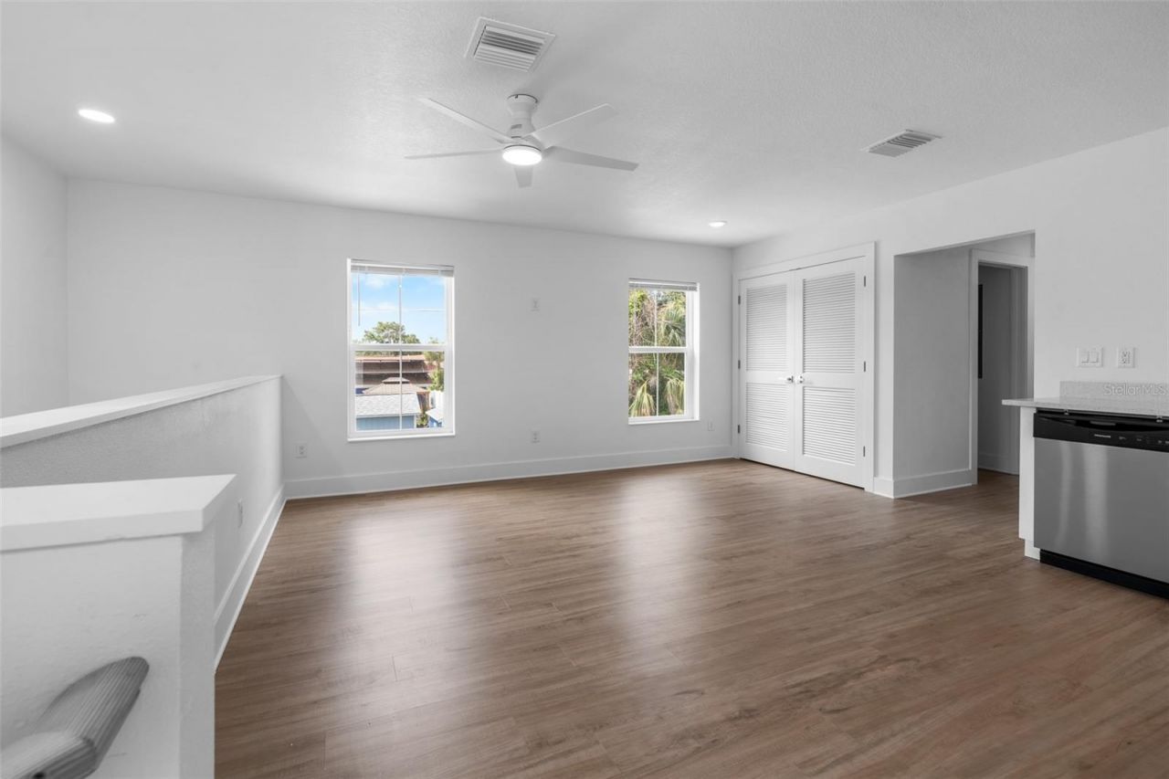 505 43rd Street S, Unit 5051/2, Saint Petersburg, FL 33711 Photo