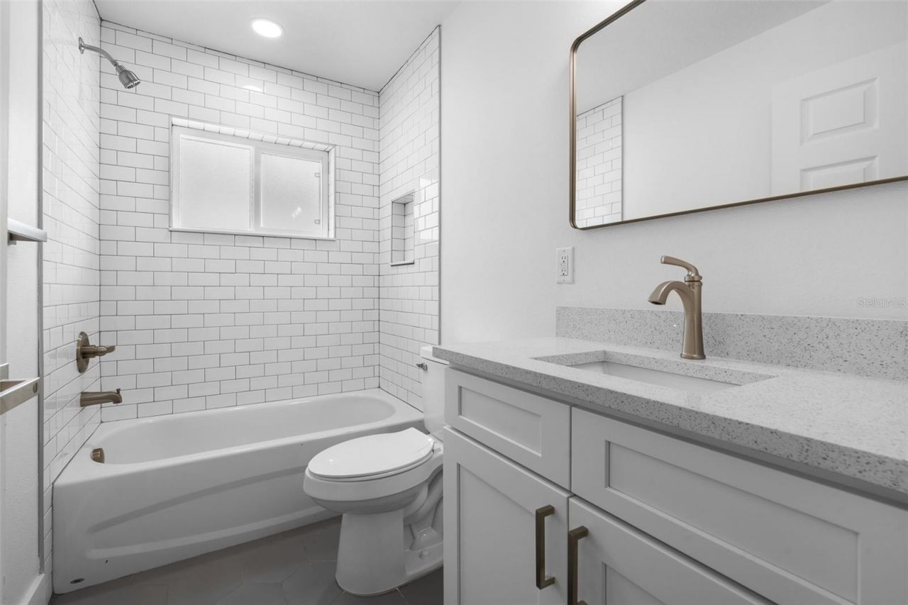 505 43rd Street S, Unit 5051/2, Saint Petersburg, FL 33711 Photo