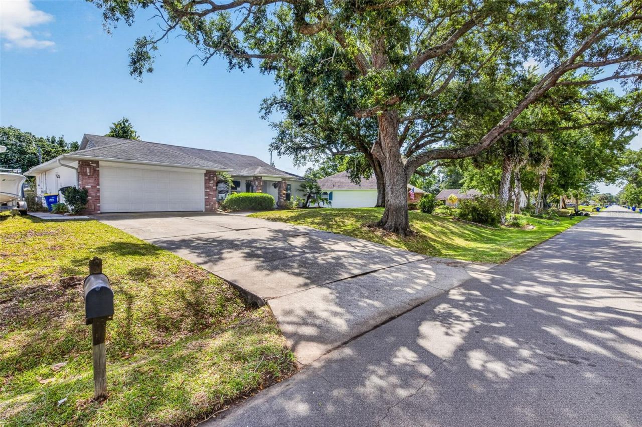2225 Vista Palm Drive, Edgewater, FL 32141 Photo