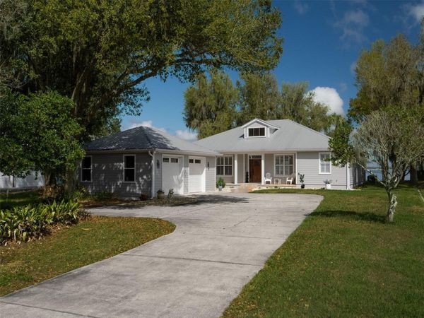 12495 SE SUNSET HARBOR ROAD, WEIRSDALE, FL 32195
