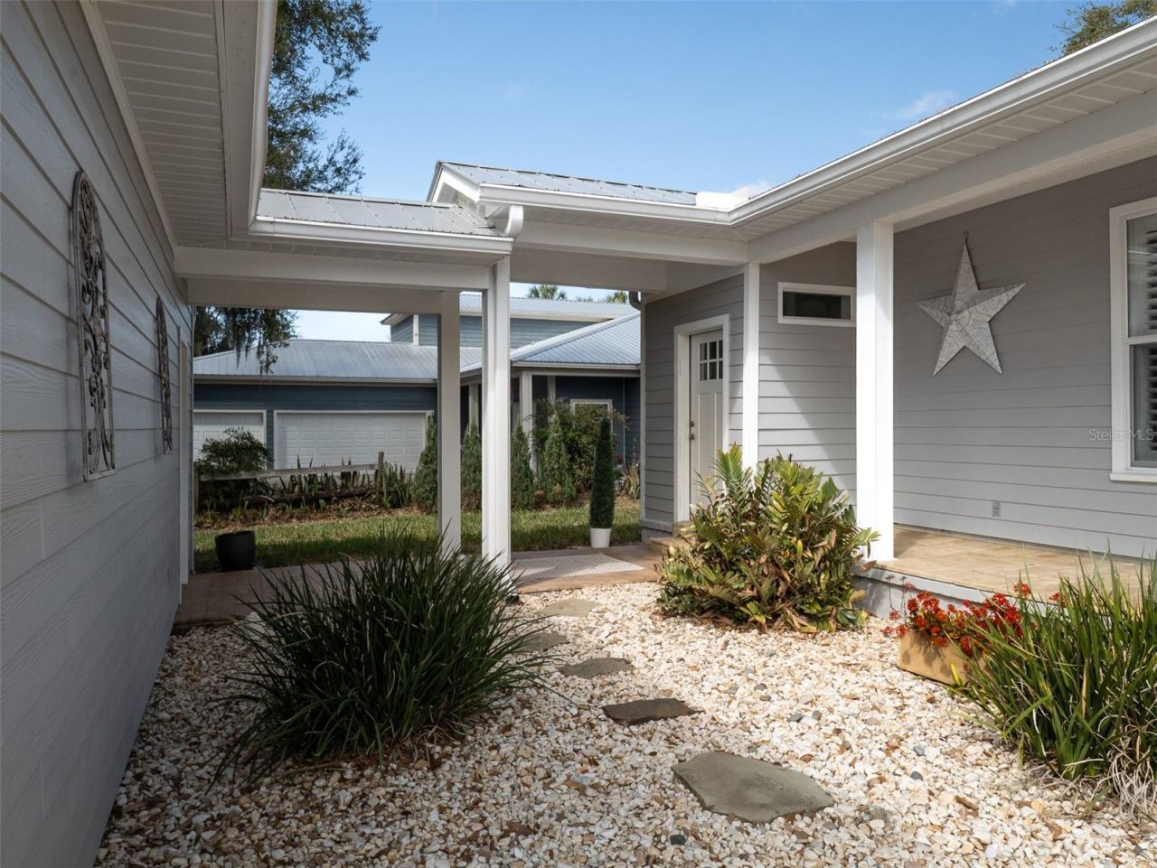 12495 SE Sunset Harbor Road, Weirsdale, FL 32195 Photo