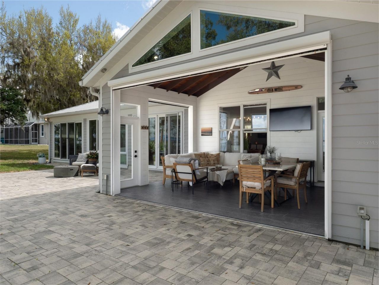 12495 SE Sunset Harbor Road, Weirsdale, FL 32195 Photo