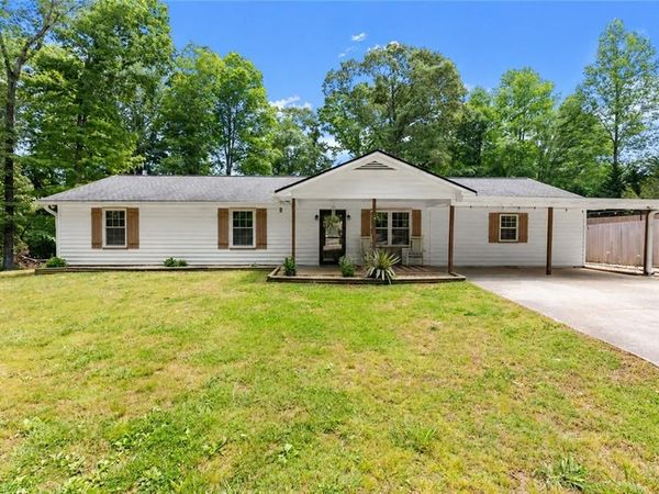 278 Oakwood Place, Mount Airy, GA 30563