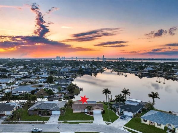 4530 Vinsetta AVE, NORTH FORT MYERS, FL 33903
