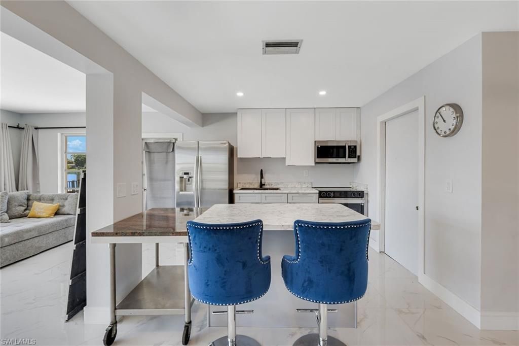 4530 Vinsetta Ave, North Fort Myers, FL 33903 Photo