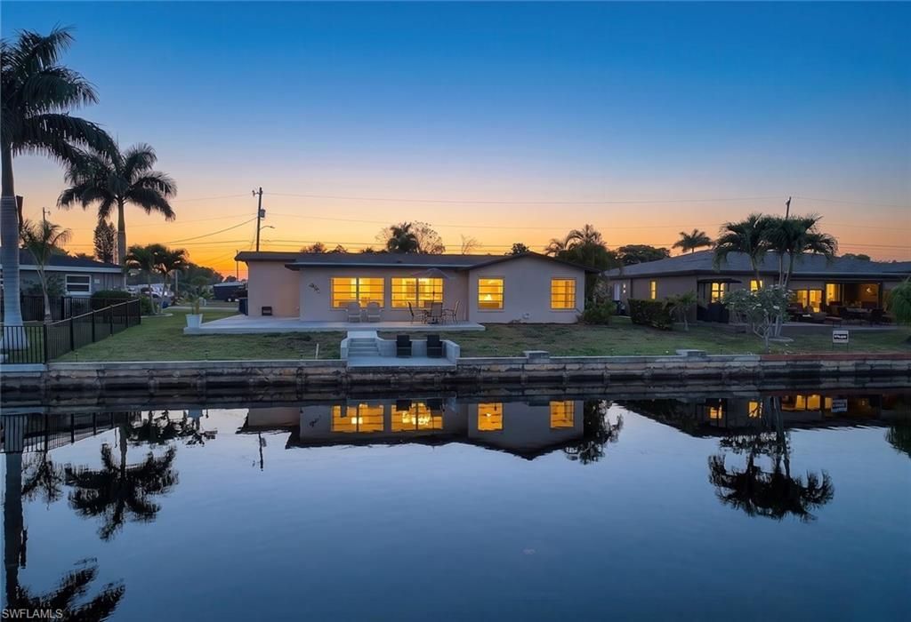 4530 Vinsetta Ave, North Fort Myers, FL 33903 Photo