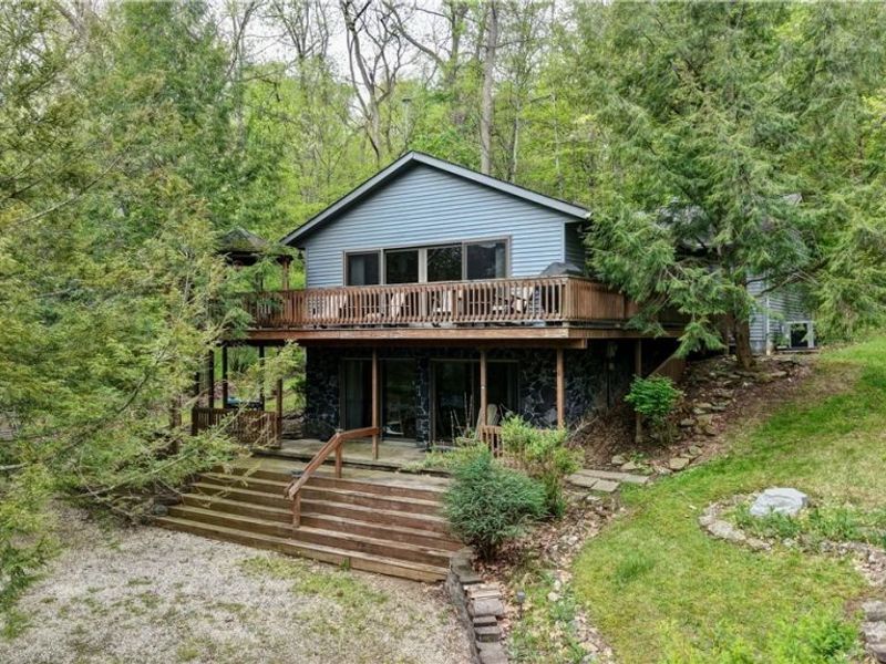 33722 Goodrich Drive, Piedmont, OH 43983 Photo 2