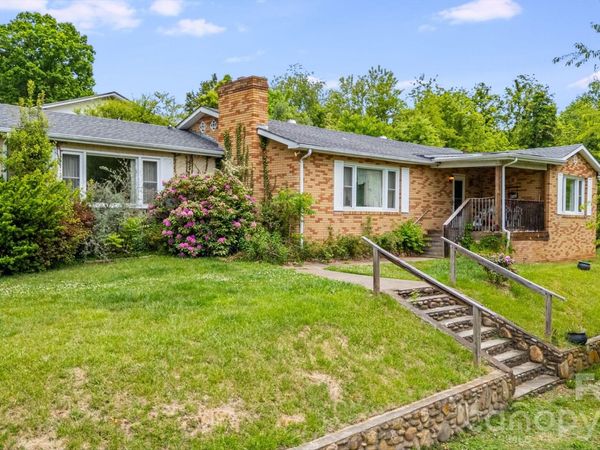 48 Ellen Avenue, Canton, NC 28716