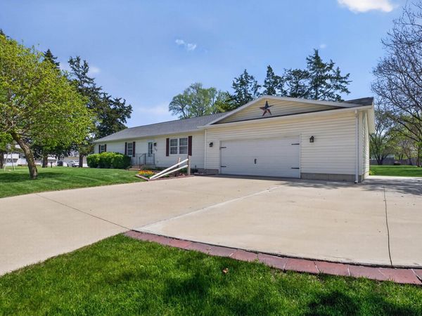 722 Creston Avenue, Waterloo, IA 50707
