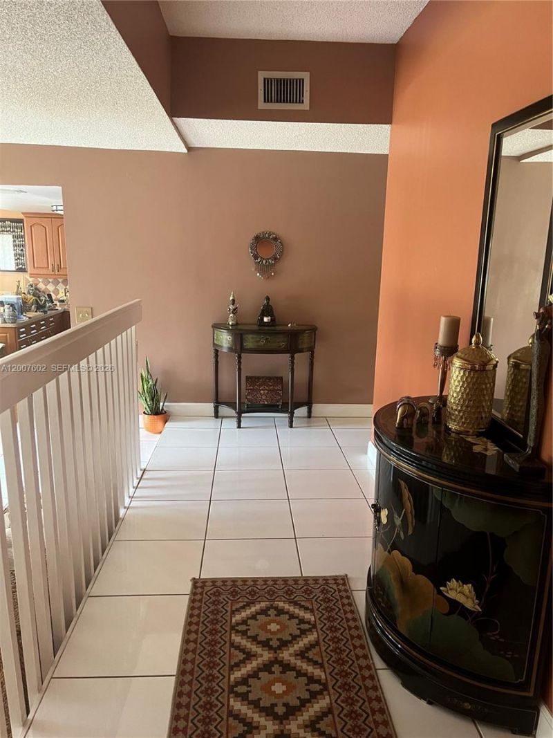 4720 SW 62nd Way , Unit 101, Davie, FL 33314 Photo