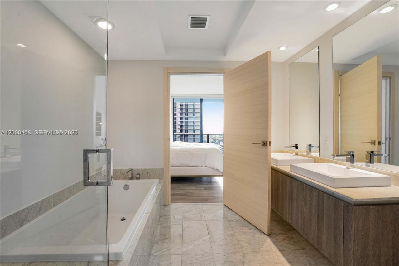801 S Miami Ave , Unit 3109, Miami, FL 33130 Photo