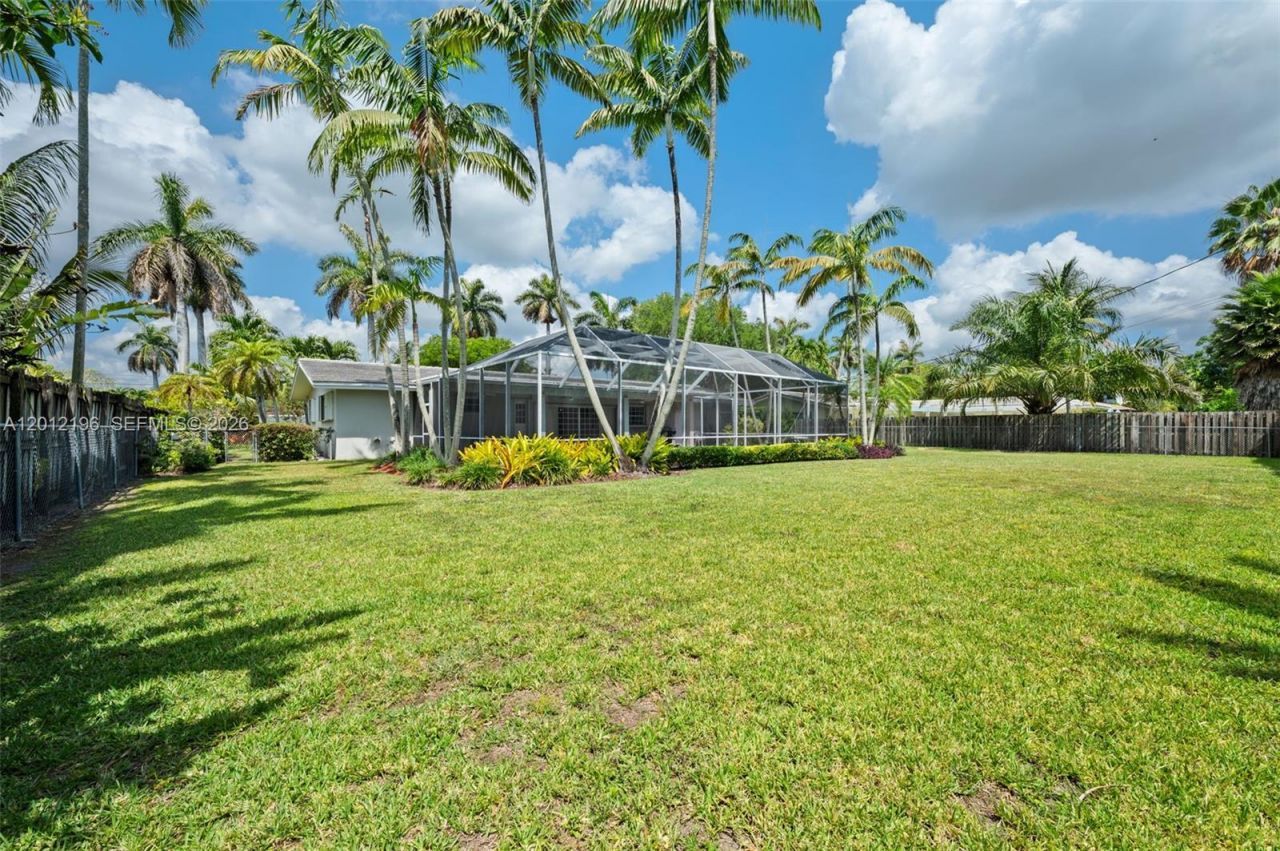 15705 SW 77th Ave, Palmetto Bay, FL 33157 Photo
