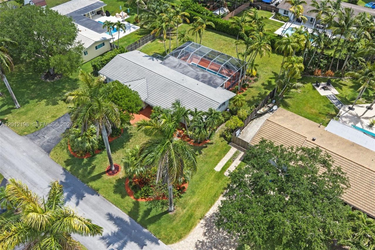 15705 SW 77th Ave, Palmetto Bay, FL 33157 Photo