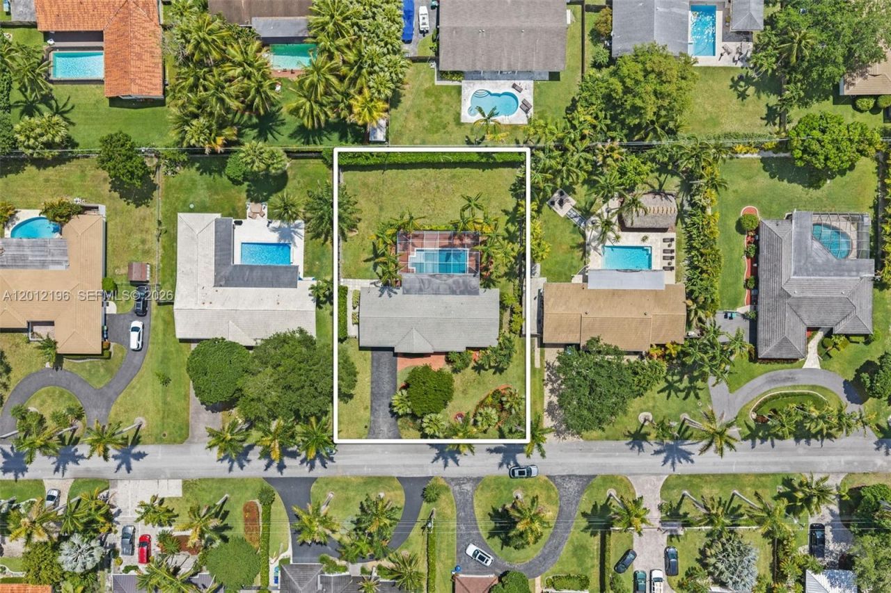 15705 SW 77th Ave, Palmetto Bay, FL 33157 Photo
