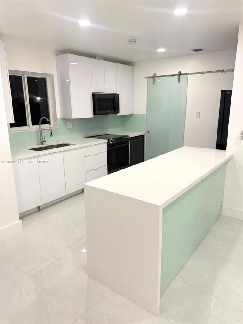 321 N 69th Ave , Hollywood, FL 33024 Photo