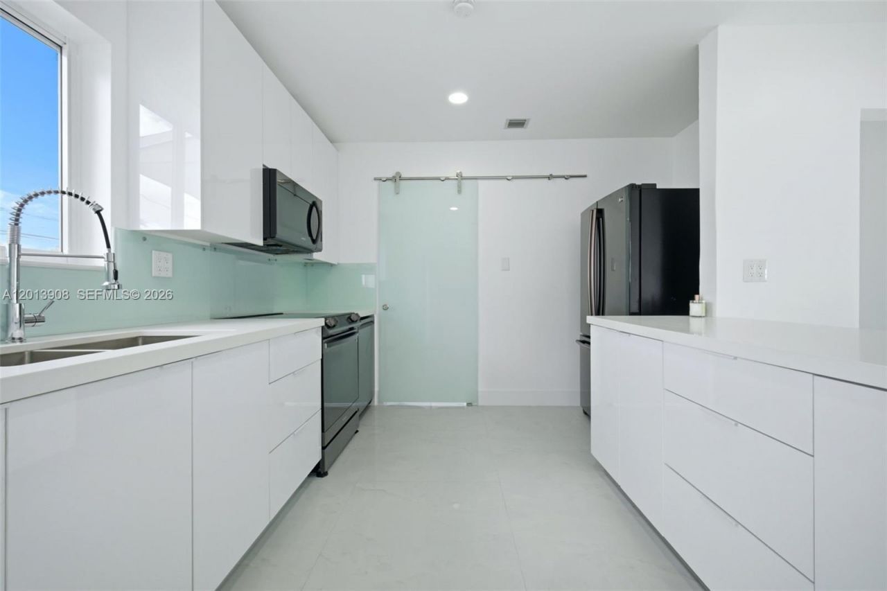 321 N 69th Ave , Hollywood, FL 33024 Photo