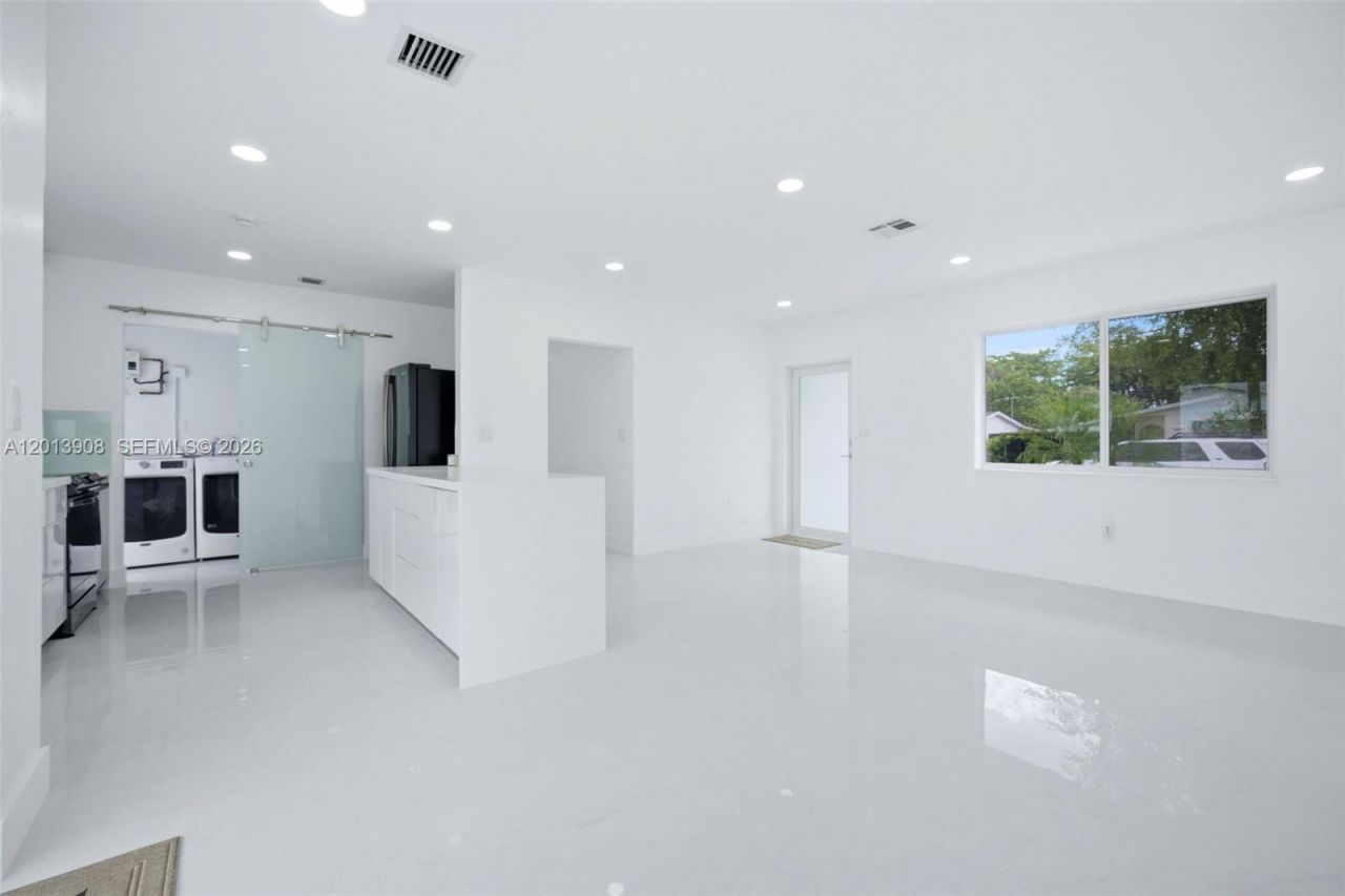 321 N 69th Ave , Hollywood, FL 33024 Photo