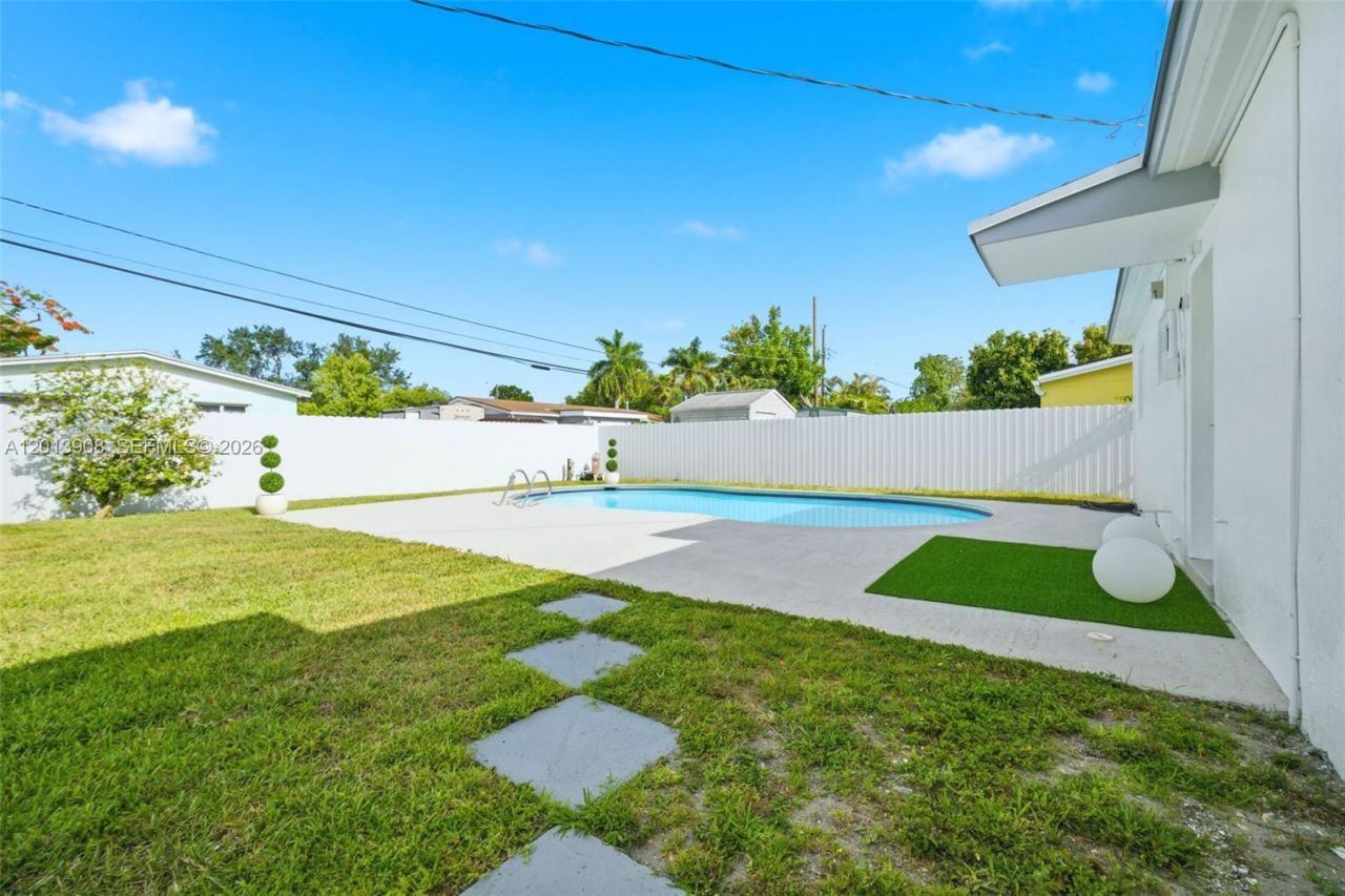 321 N 69th Ave , Hollywood, FL 33024 Photo