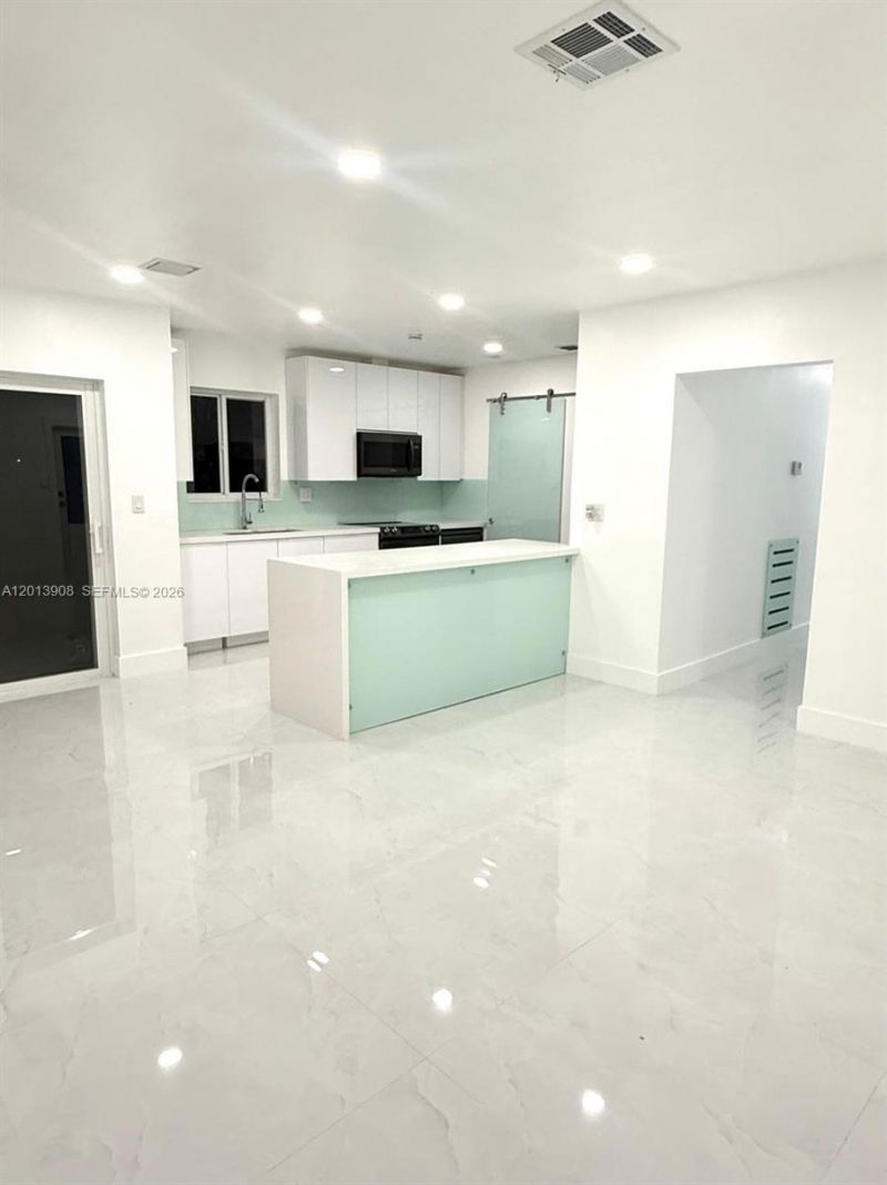 321 N 69th Ave , Hollywood, FL 33024 Photo