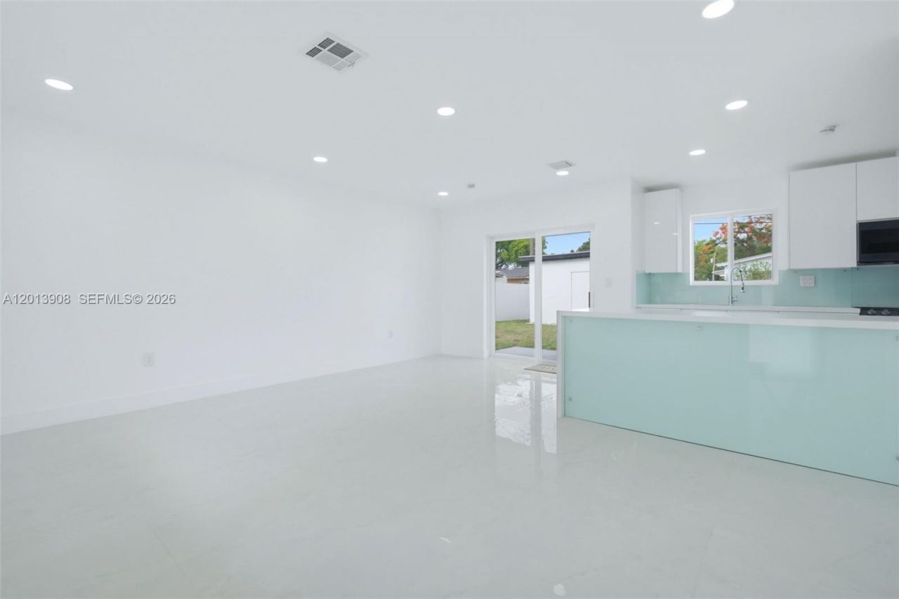 321 N 69th Ave , Hollywood, FL 33024 Photo