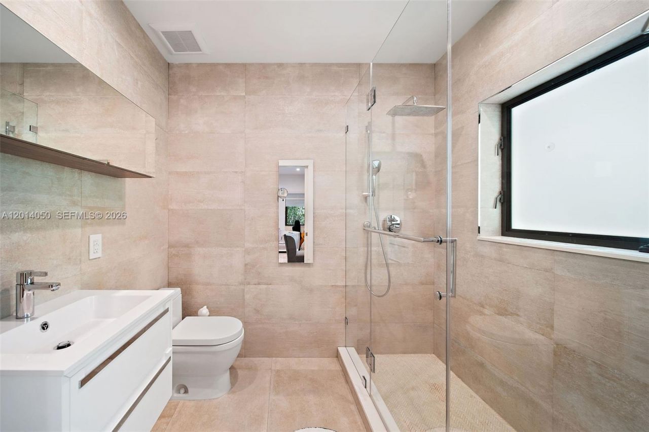 1117 Alfonso Ave , Unit ., Coral Gables, FL 33146 Photo