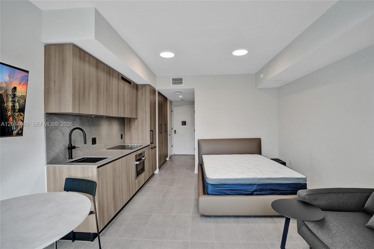 121 NE 5th Street, Unit 401B, Miami, FL 33132 Photo