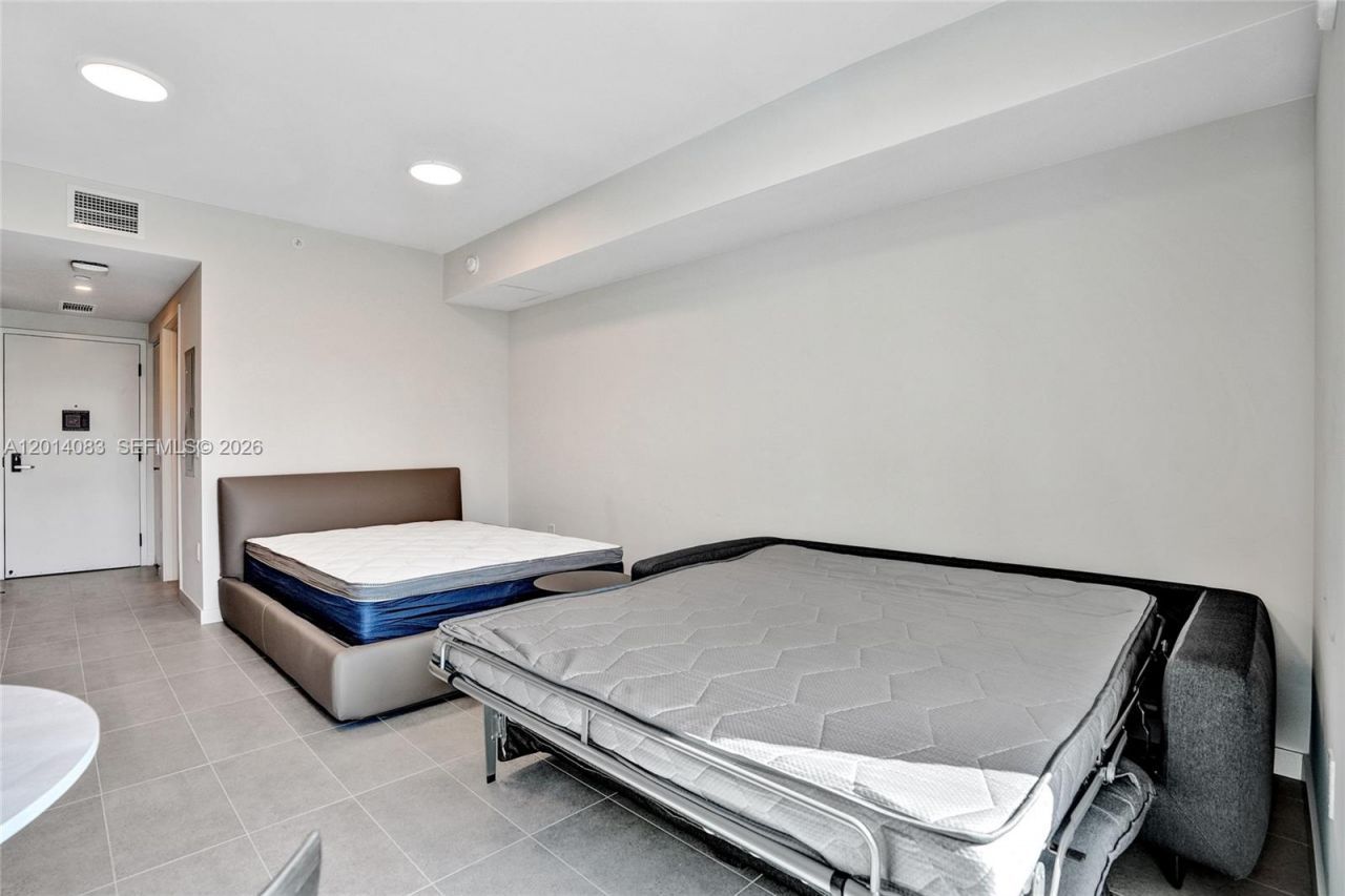 121 NE 5th Street, Unit 401B, Miami, FL 33132 Photo