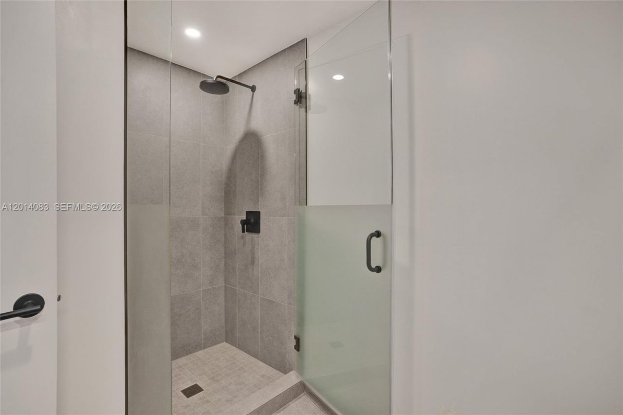 121 NE 5th Street, Unit 401B, Miami, FL 33132 Photo