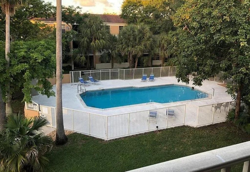 8256 NW 24th Street, Unit D, Coral Springs, FL 33065 Photo