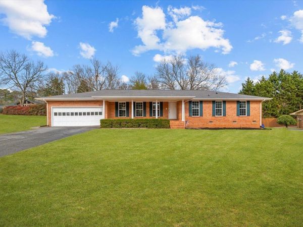 129 Lisa Lane, Dalton, GA 30720