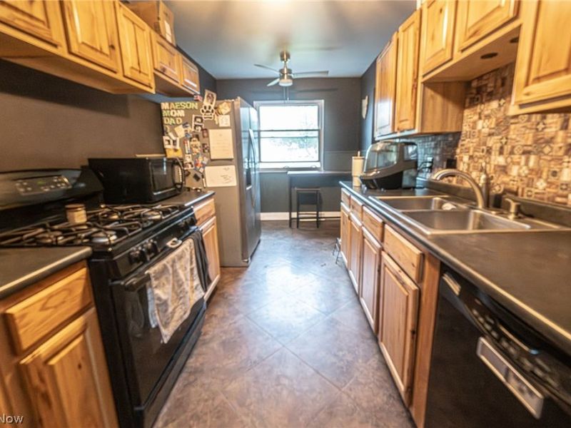 1854 Drenik Drive, Wickliffe, OH 44092 Photo 9