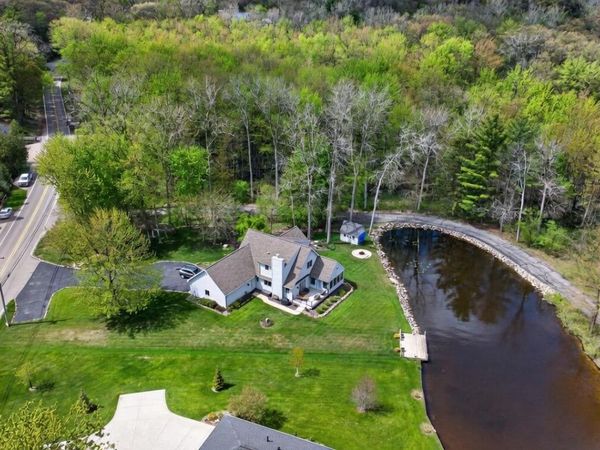 5745 Browns Lake Road, Jackson, MI 49203