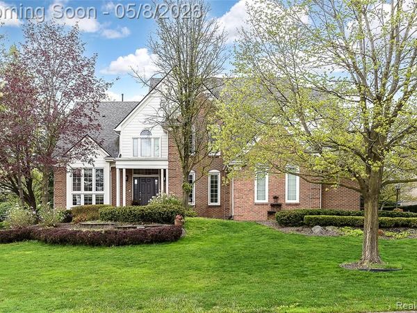 17350 Rolling Woods Circle , Northville Twp, MI 48168
