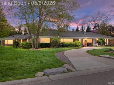12959 Talbot Lane, Huntington Woods, MI 48070