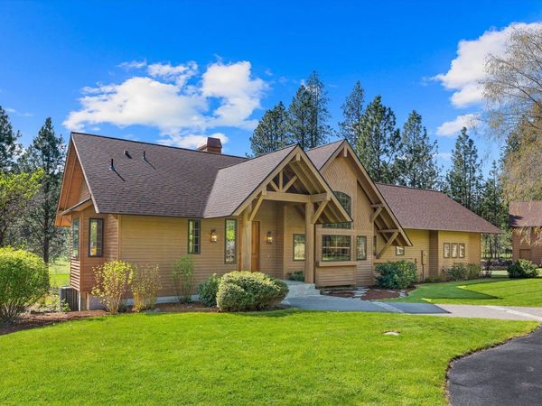 13609 W Charles Rd, Nine Mile Falls, WA 99026