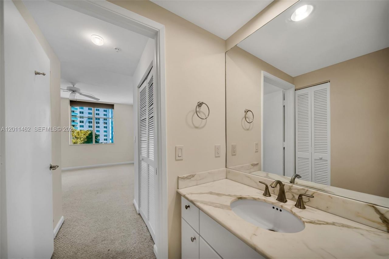1 Century Ln, Unit 603, Miami Beach, FL 33139 Photo