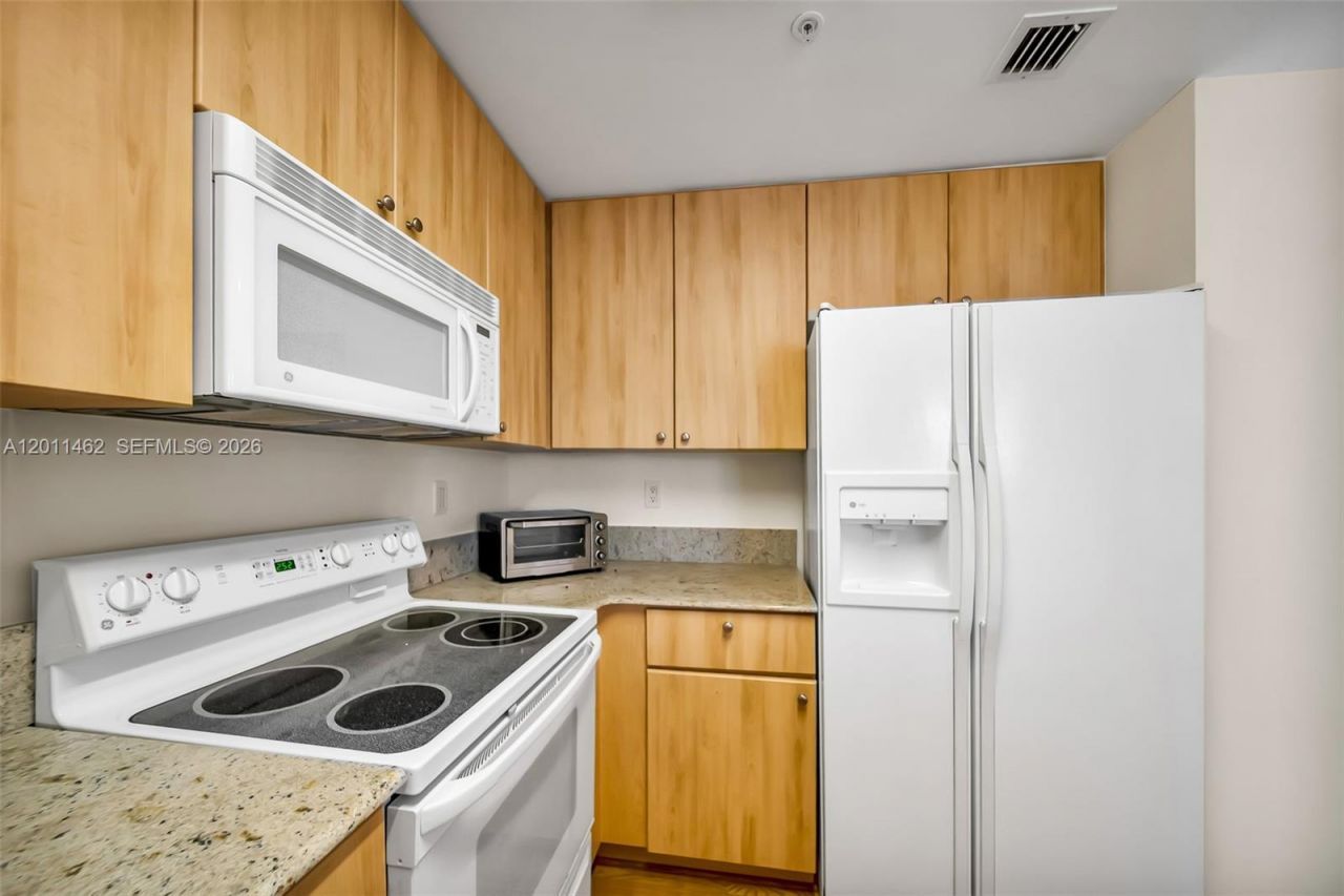1 Century Ln, Unit 603, Miami Beach, FL 33139 Photo