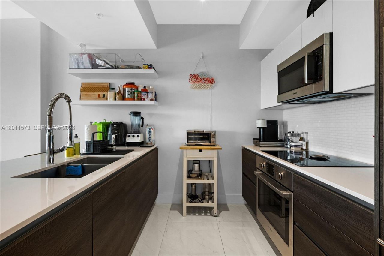 301 Altara Ave, Unit 823, Coral Gables, FL 33146 Photo