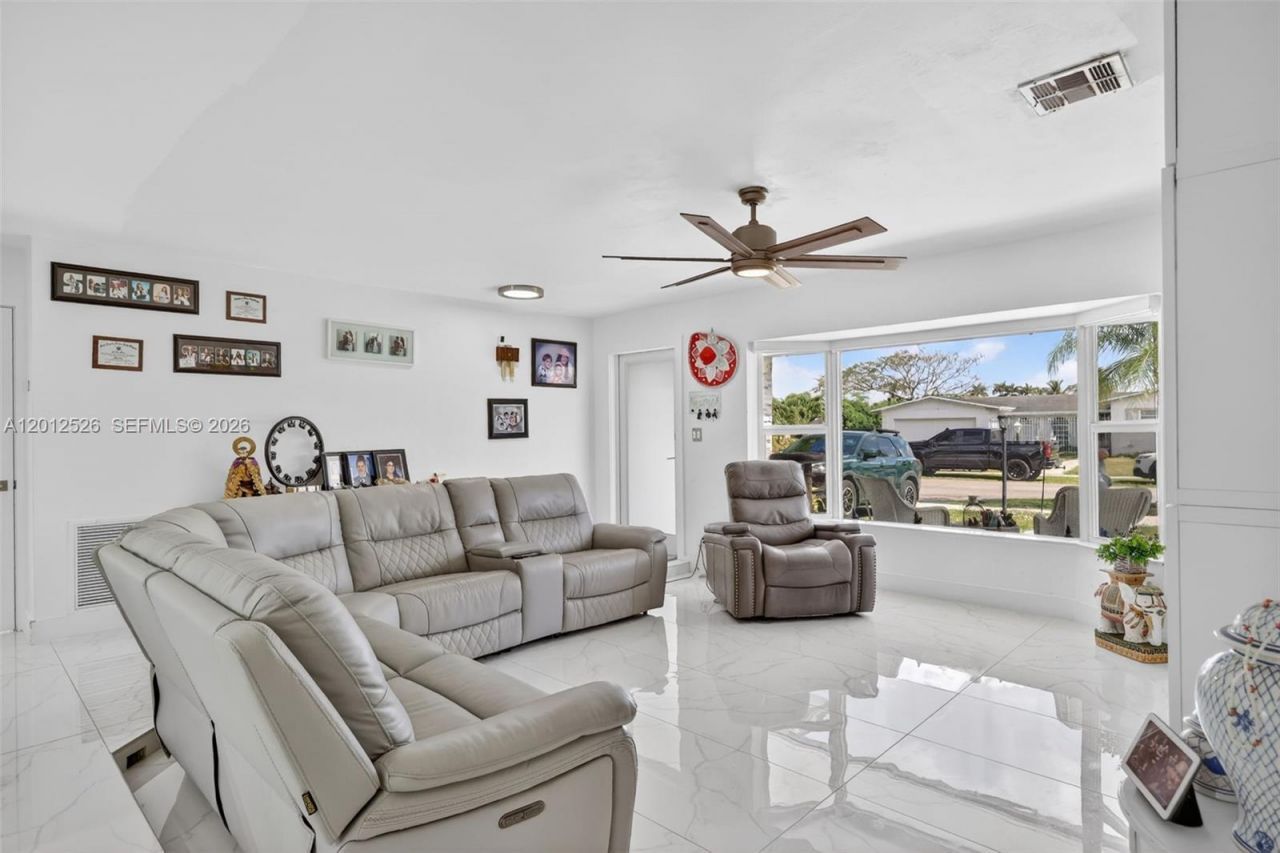 14234 SW 75th Ter, Miami, FL 33183 Photo
