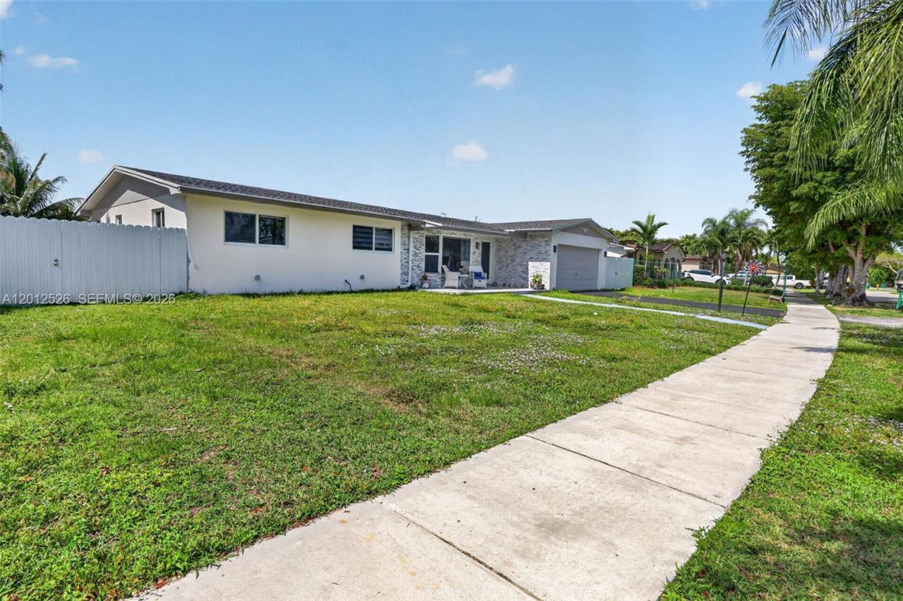 14234 SW 75th Ter, Miami, FL 33183 Photo