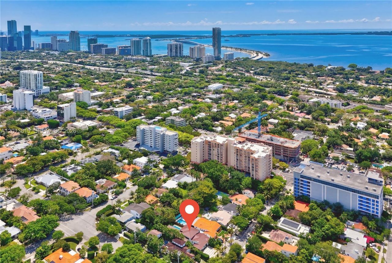365 SW 31st Rd , Miami, FL 33129 Photo