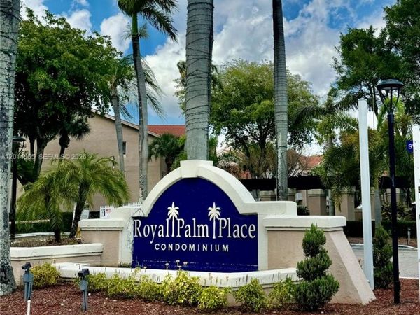 10450 SW 157th Ct, Unit 208, Miami, FL 33196