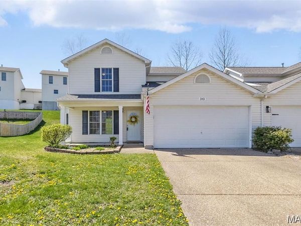 313 Columbia Drive , Wentzville, MO 63385