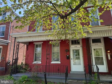 310 N CHARLOTTE STREET, POTTSTOWN, PA 19464