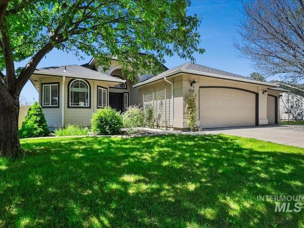 1727 N Vinifera Place, Kuna, ID 83634