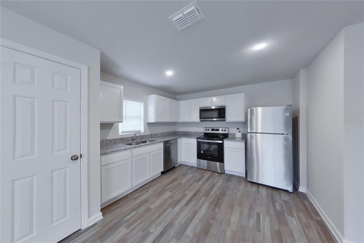 1729 Nebraska Loop, Sumterville, FL 33585 Photo