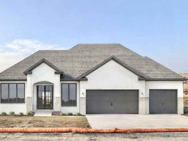 8351 Edgewood Court, West Des Moines, IA 50266