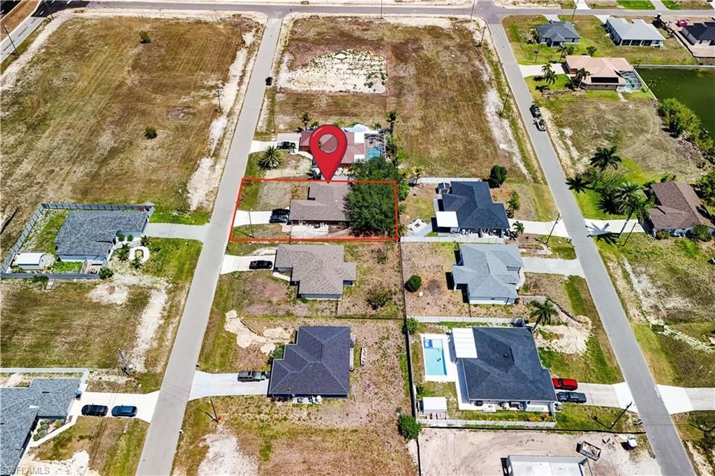 1427 NE Juanita Pl, Cape Coral, FL 33909 Photo
