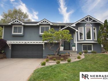 13820 Newgate Street , Waverly, NE 68462
