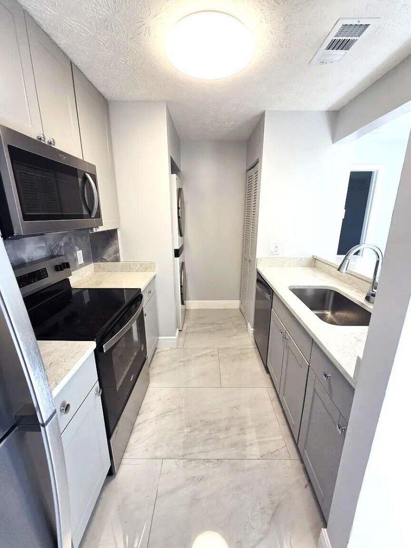 6551 SE Federal Highway, Unit 104, Stuart, FL 34997 Photo